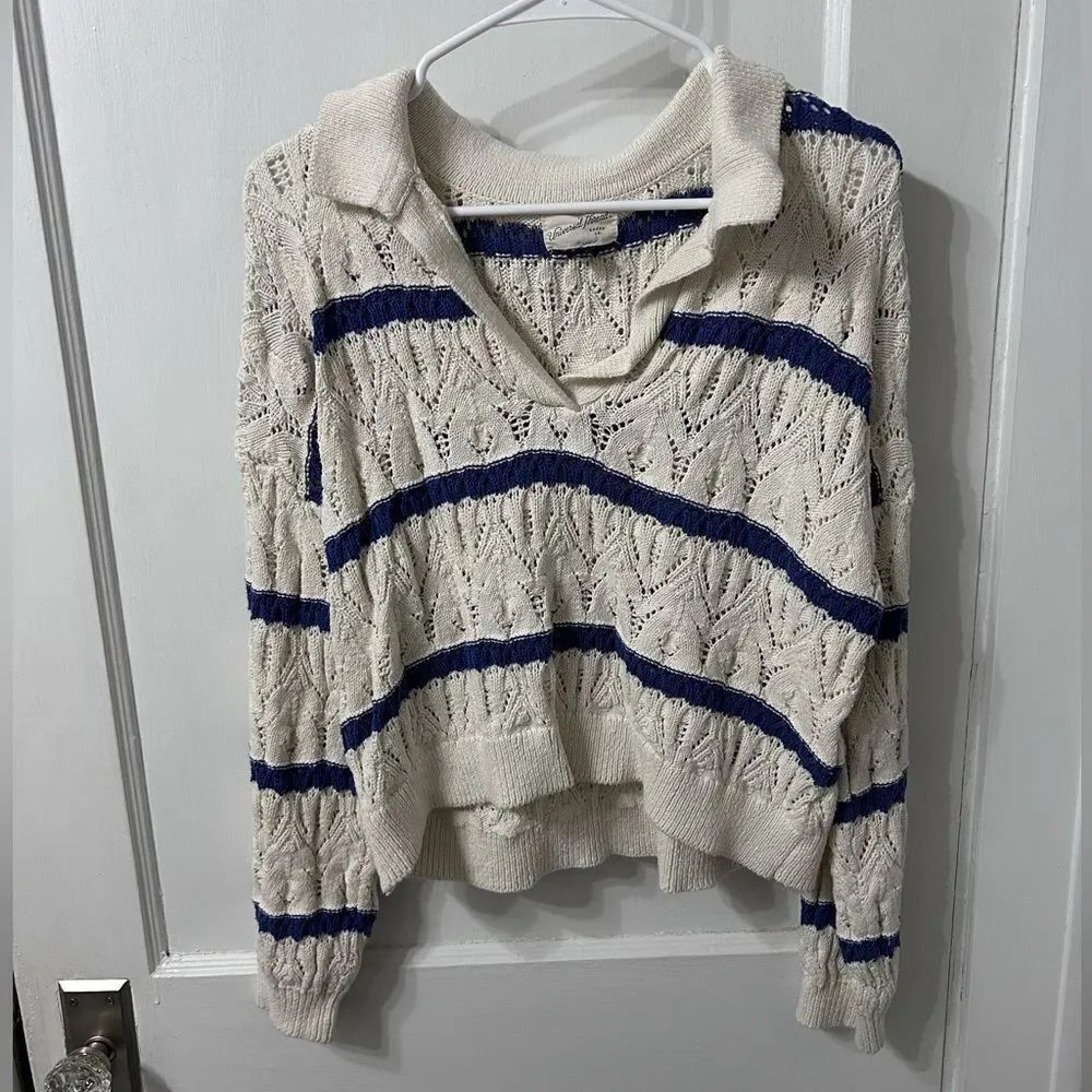 Universal Thread V-Neck Sweater